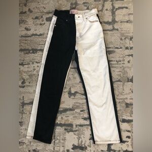 REVICE High waisted jeans two tone black & white